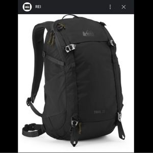🎒 REI Trail Backpack